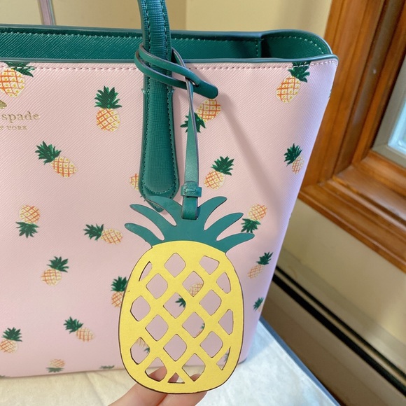 Kate Spade marlee pineapple tote - Picture 2 of 10